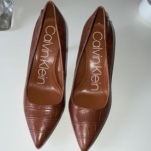 Brown calving Klein heels